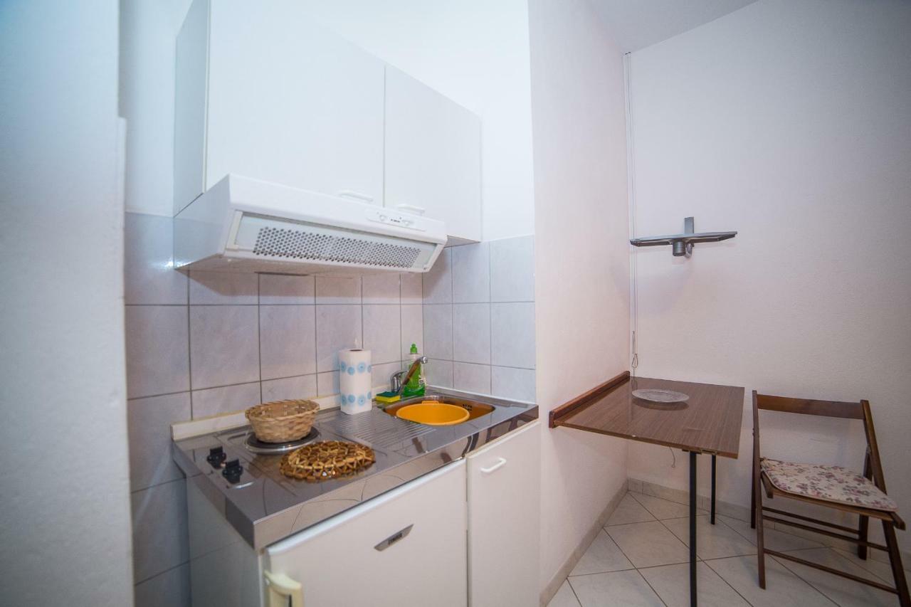 Apartmani Ina Povlja  Dış mekan fotoğraf